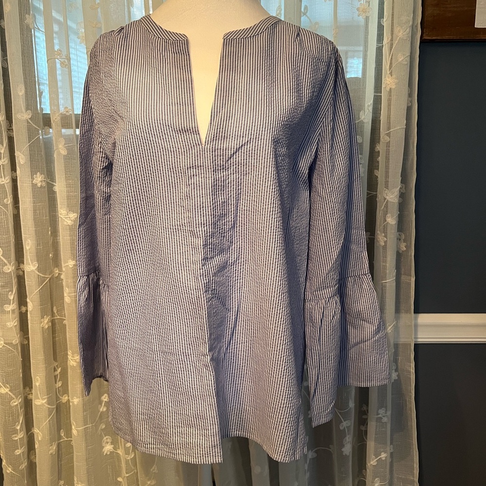Ann Taylor Factory Blue/White Seersucker Top with Bell Sleeves